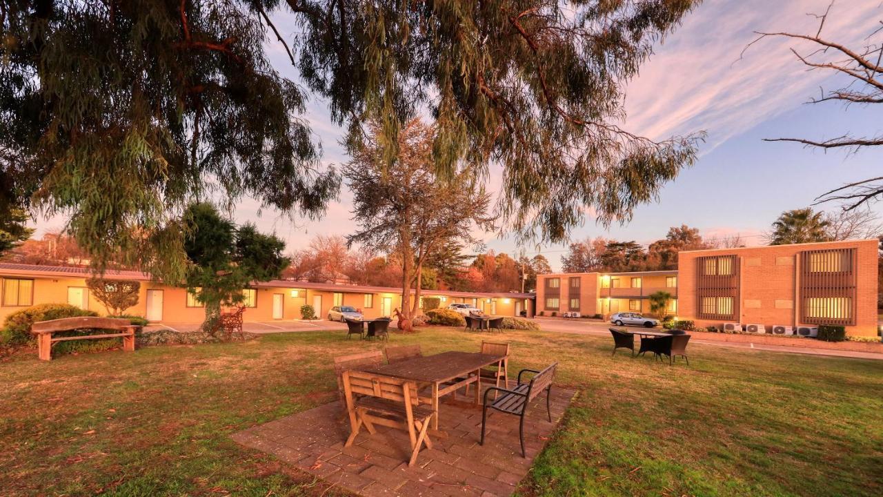 Hamilton Hume Motor Inn Yass Bagian luar foto