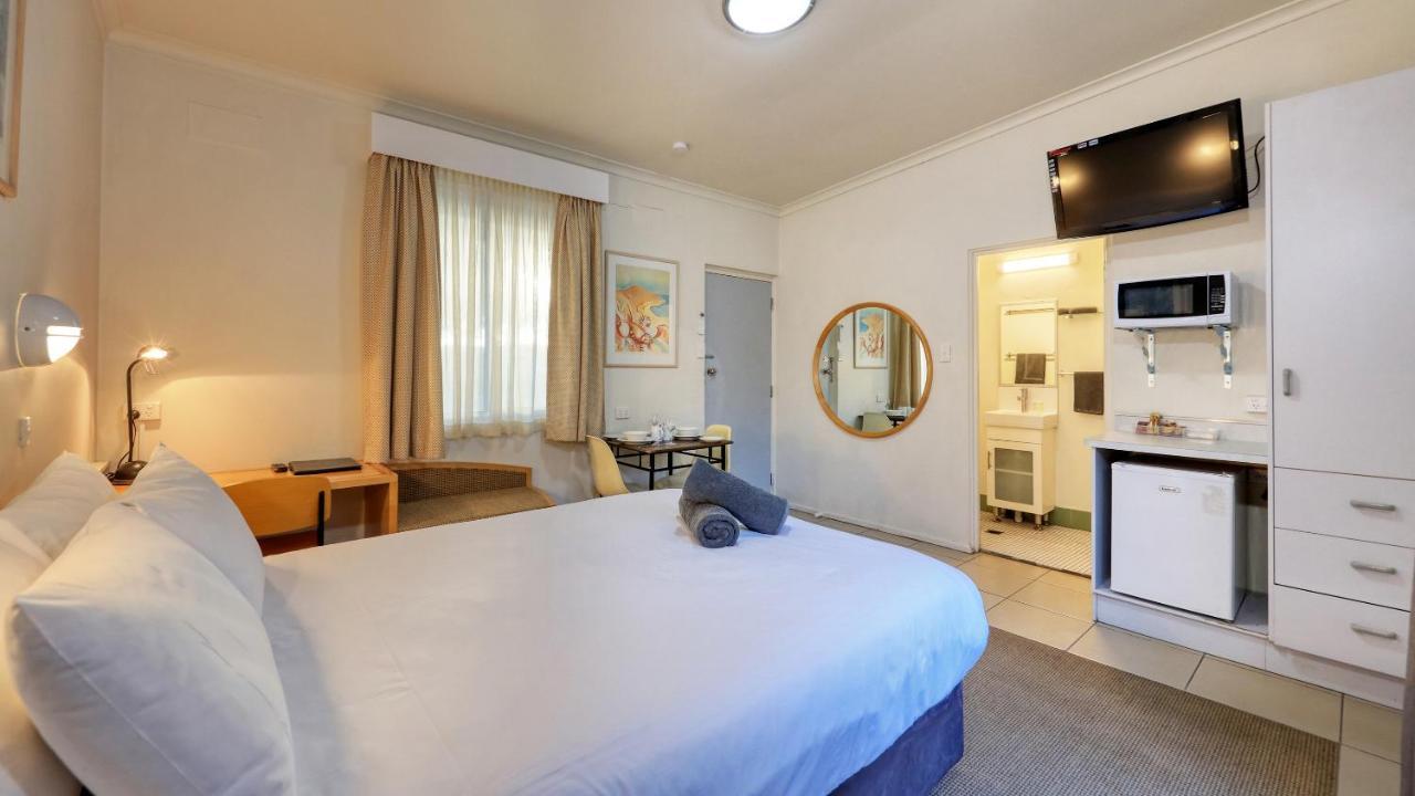 Hamilton Hume Motor Inn Yass Bagian luar foto