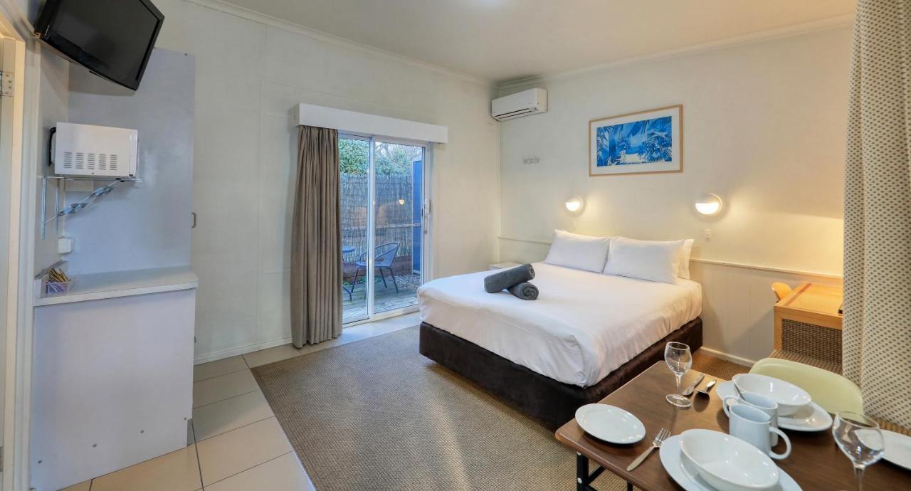 Hamilton Hume Motor Inn Yass Bagian luar foto