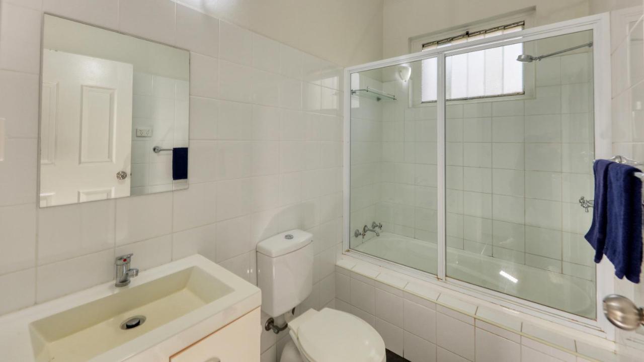 Hamilton Hume Motor Inn Yass Bagian luar foto